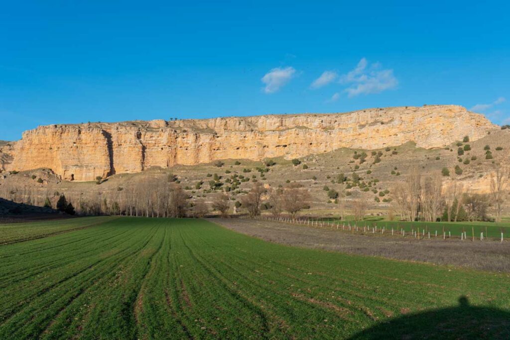 Peña Rubia. Paisaje de roquedo en el Parque Natural Hoces del rio Riaza